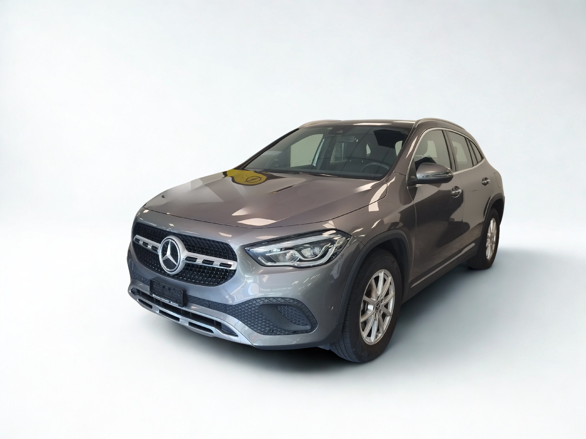 MERCEDES-BENZ GLA 200d 4Matic Style 8G-DCT-image-1