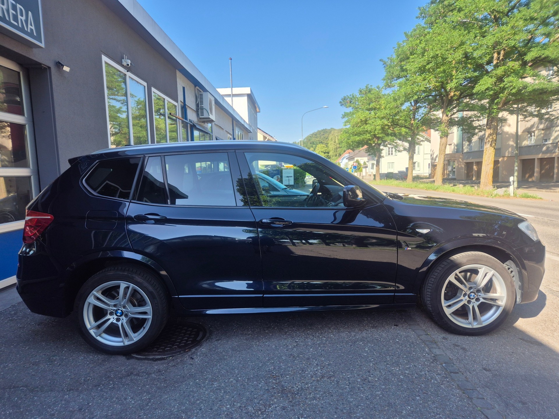 BMW 35i xDrive * Neue Motor * AHK * Pano Dach * M Packet * Head Up Display *-image-1