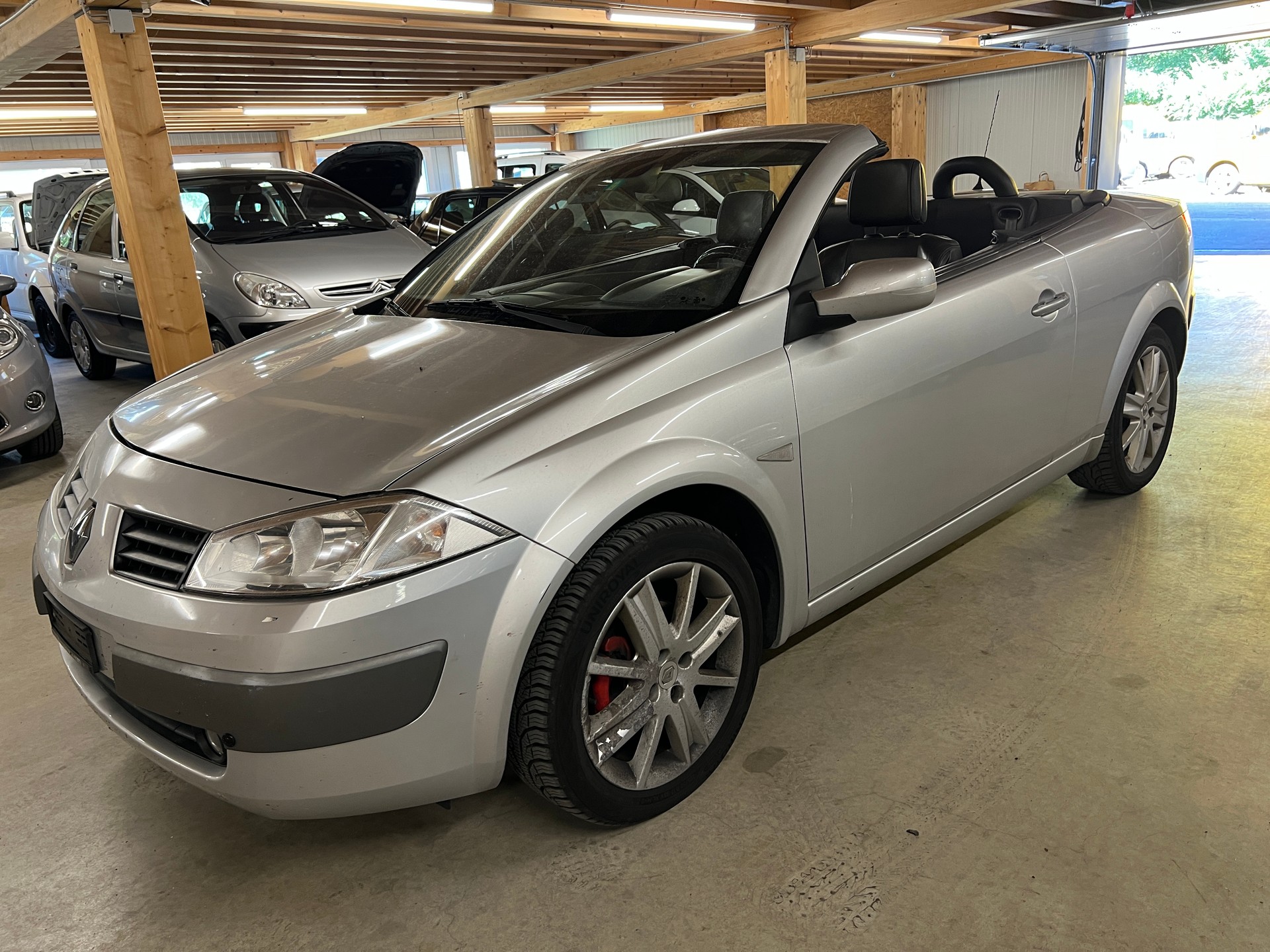 RENAULT Mégane C-C 2.0 16V Dynamique Confort-image-7