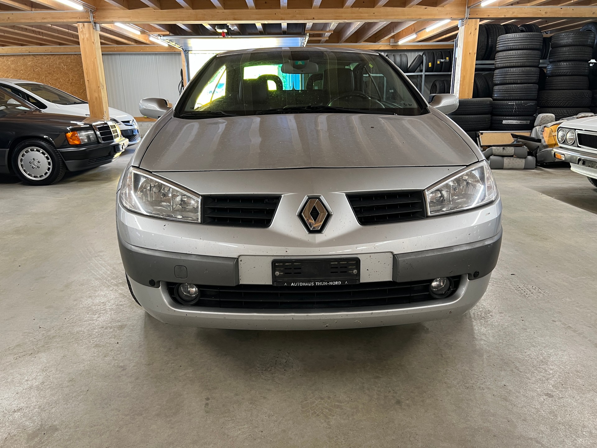 RENAULT Mégane C-C 2.0 16V Dynamique Confort-image-1