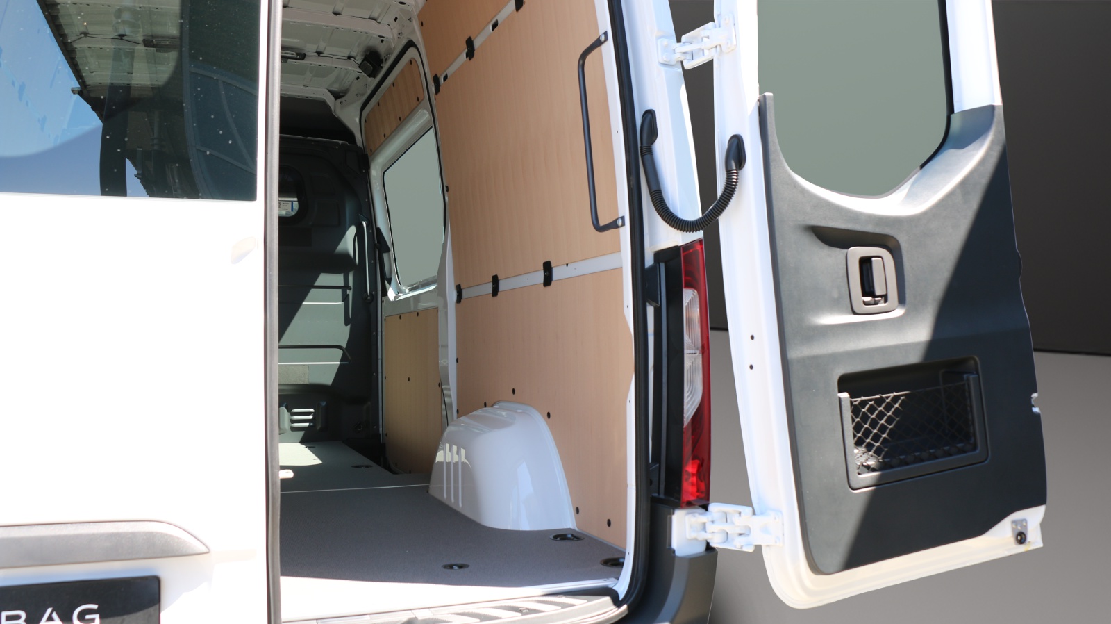 MERCEDES-BENZ Sprinter 319 CDI Pro KA 3665 WORKER 4X4-image-8