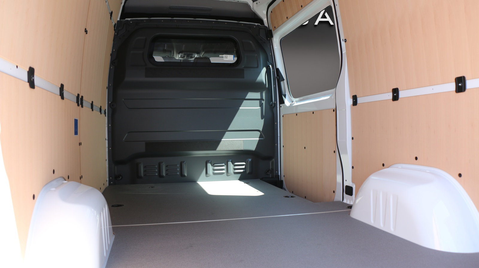 MERCEDES-BENZ Sprinter 319 CDI Pro KA 3665 WORKER 4X4-image-9