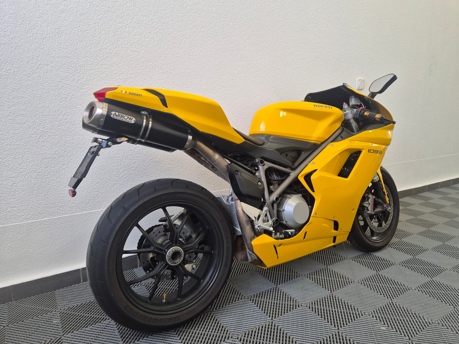 DUCATI 1098 S-image-5