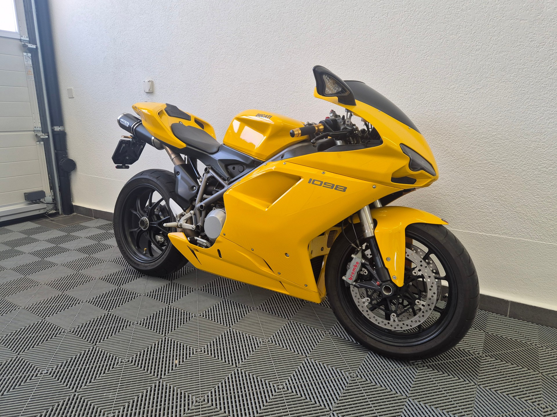 DUCATI 1098 S-image-3