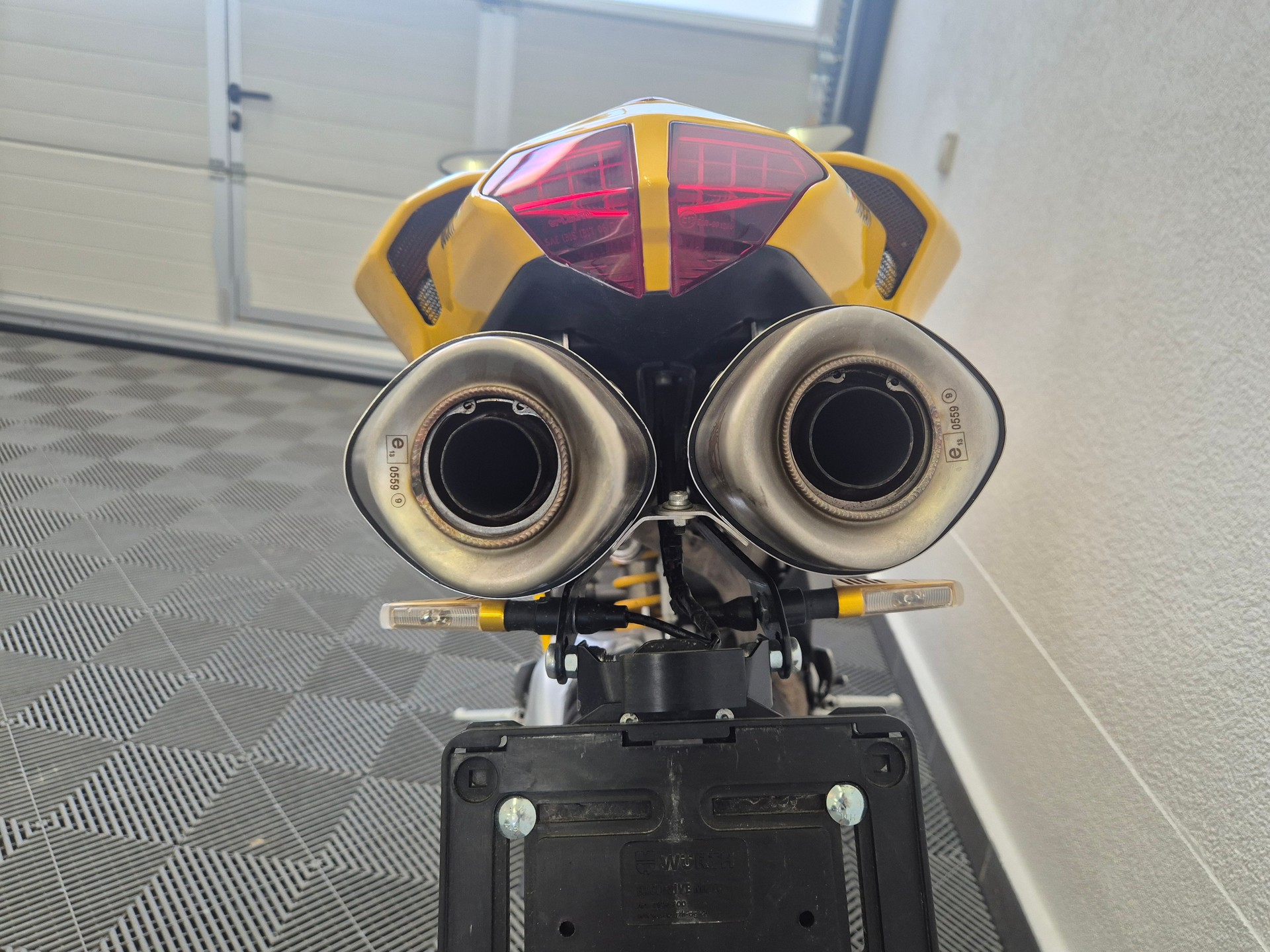 DUCATI 1098 S-image-10
