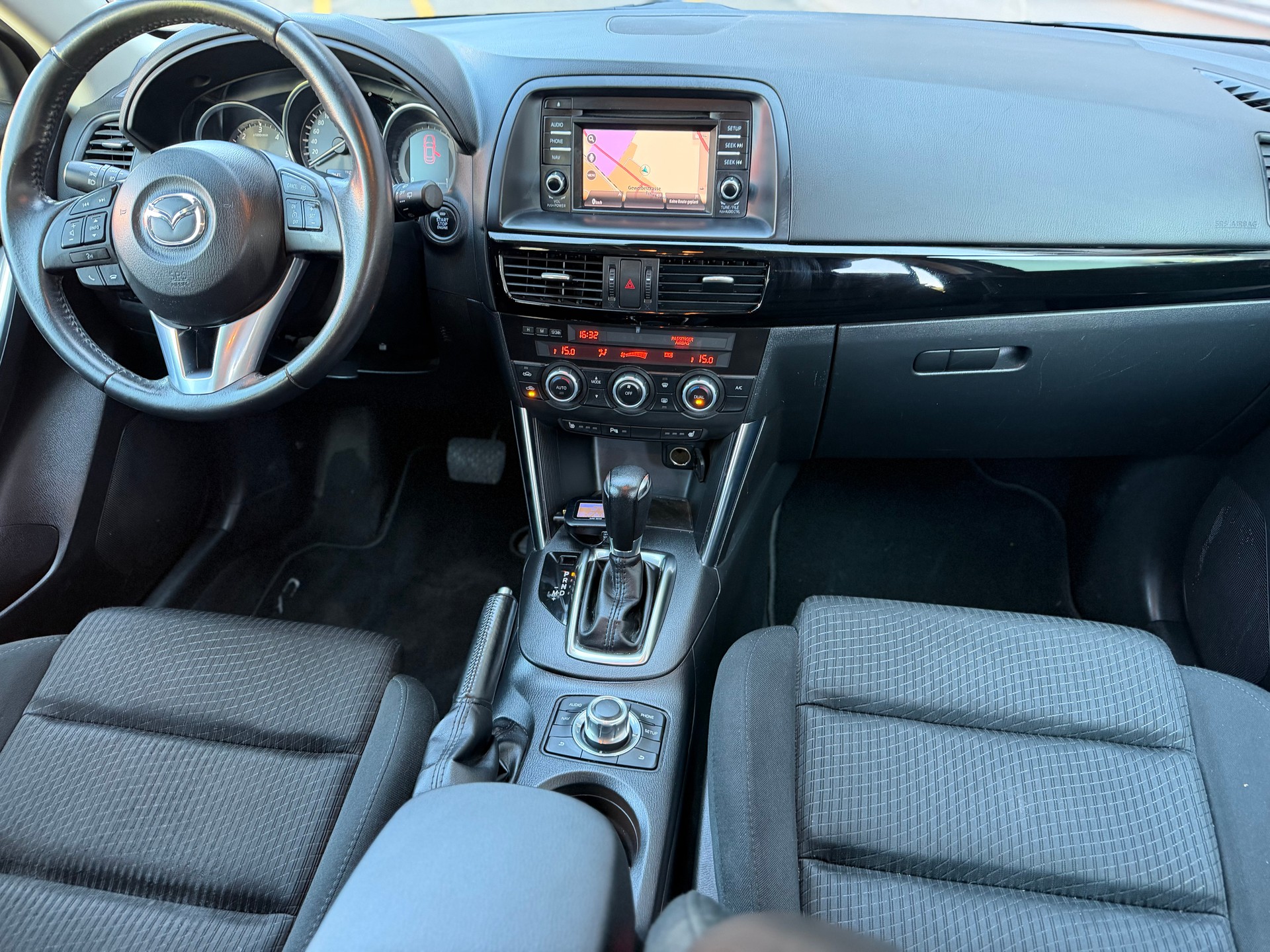 MAZDA CX-5 2.2 D Ambition AWD Automatic-image-11