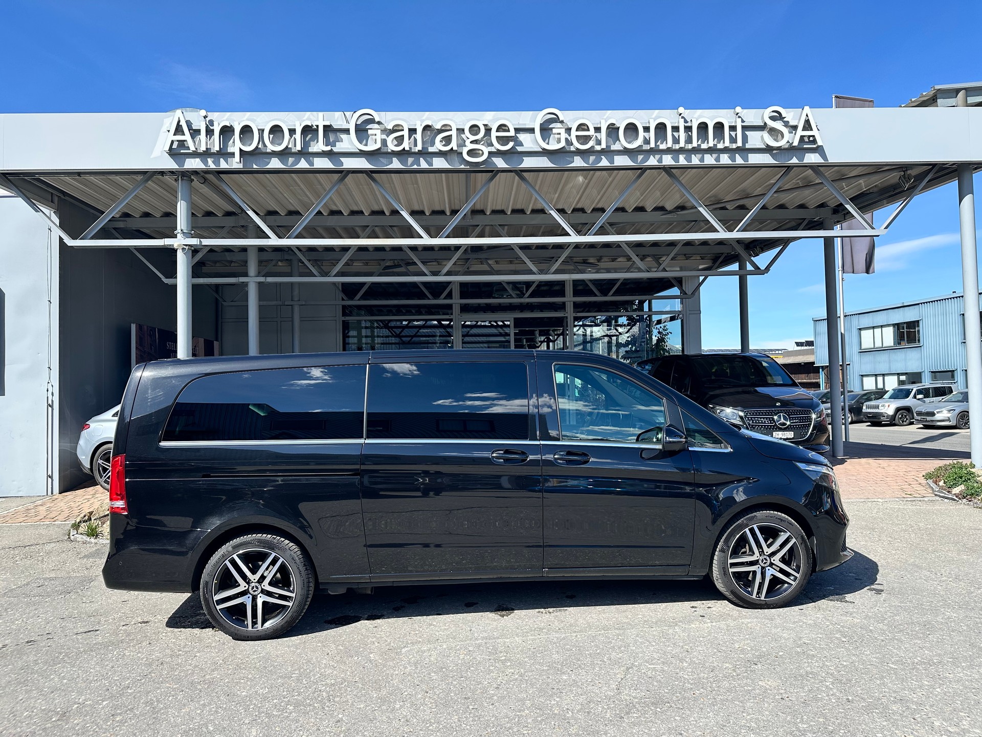 MERCEDES-BENZ V 250 d Avantgarde Extra Lang 4matic-image-0