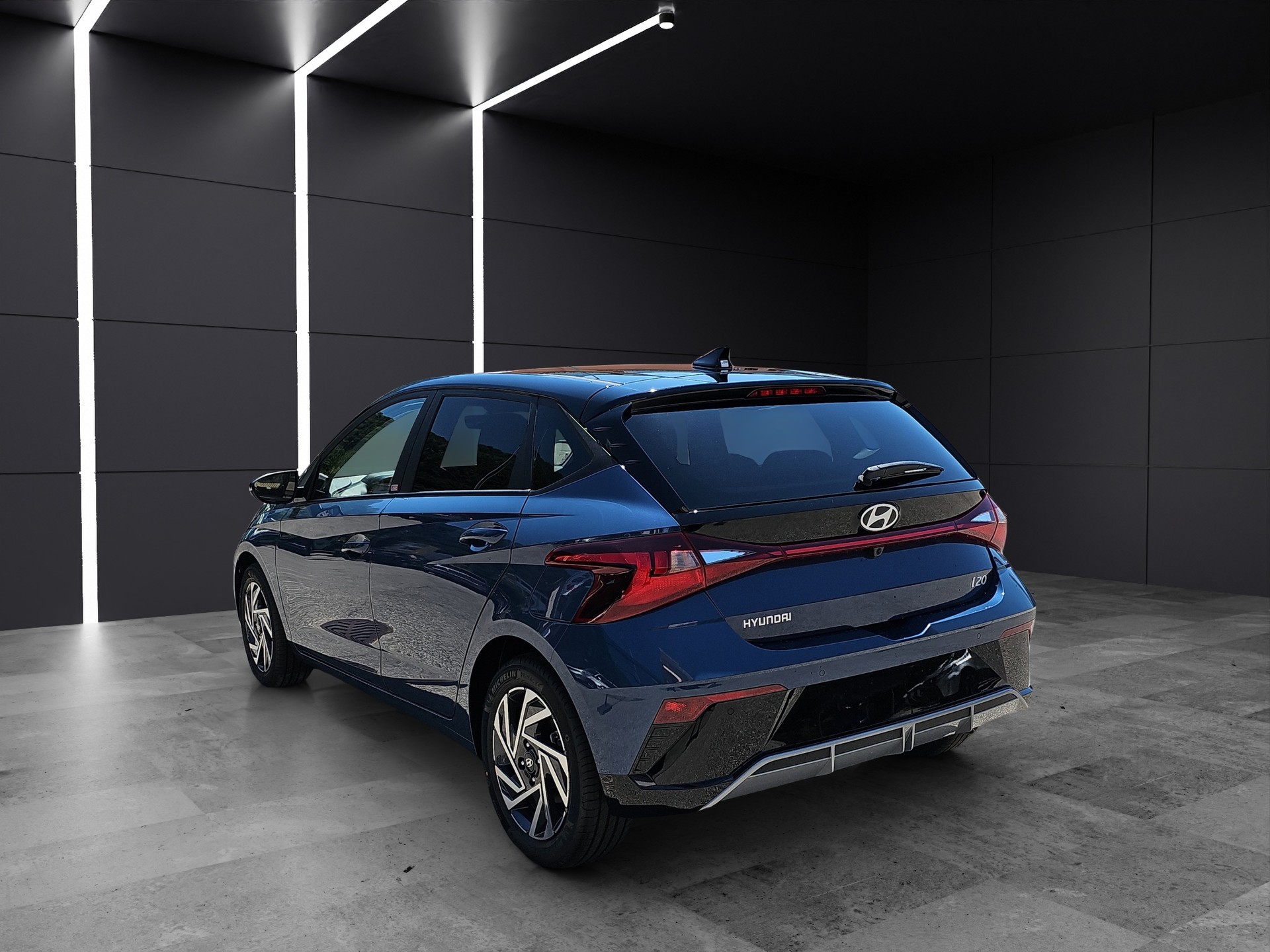 HYUNDAI i20 1.0 T-GDi Amplia-image-2