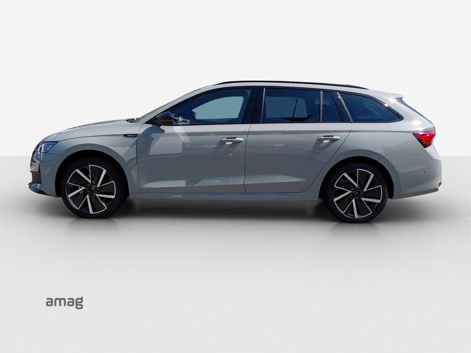 SKODA Octavia Combi 1.5 TSI mHEV DSG Sport Line-image-1