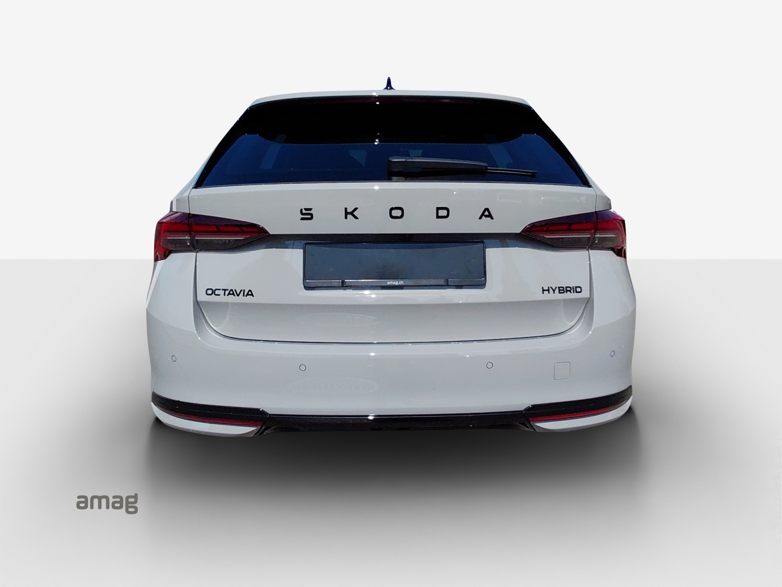 SKODA Octavia Combi 1.5 TSI mHEV DSG Sport Line-image-3