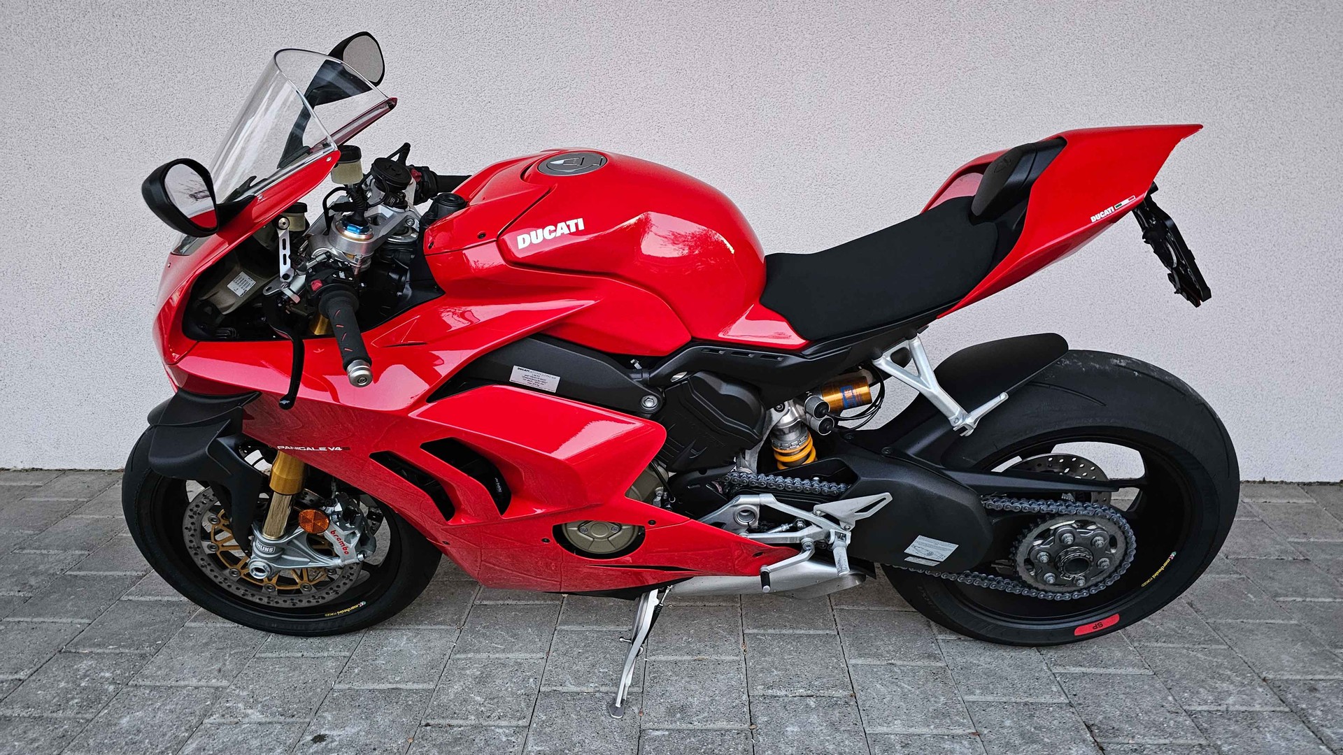 DUCATI Panigale 1103 V4 S-showroom-element-1