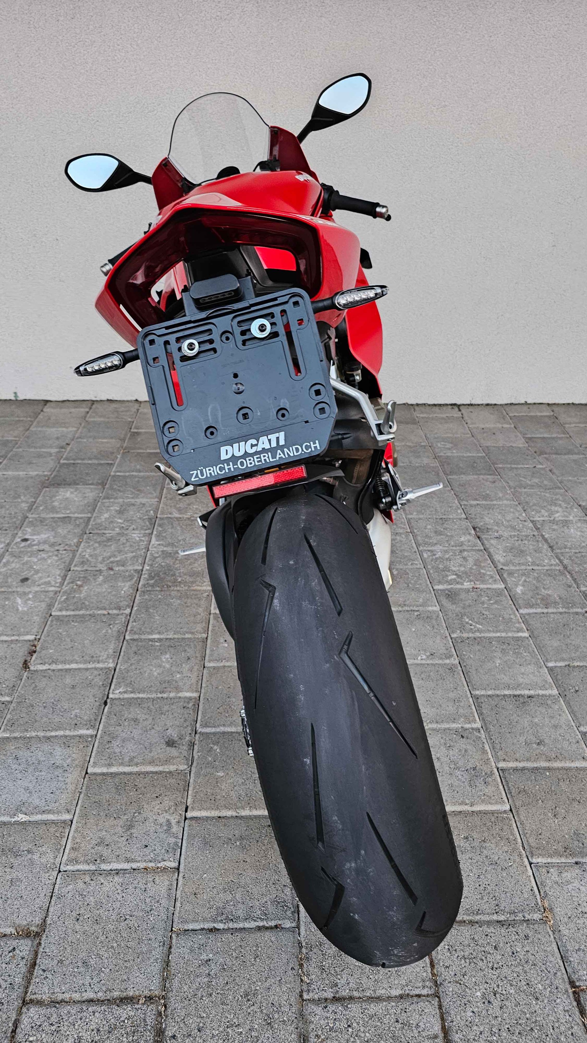 DUCATI Panigale 1103 V4 S-showroom-element-3
