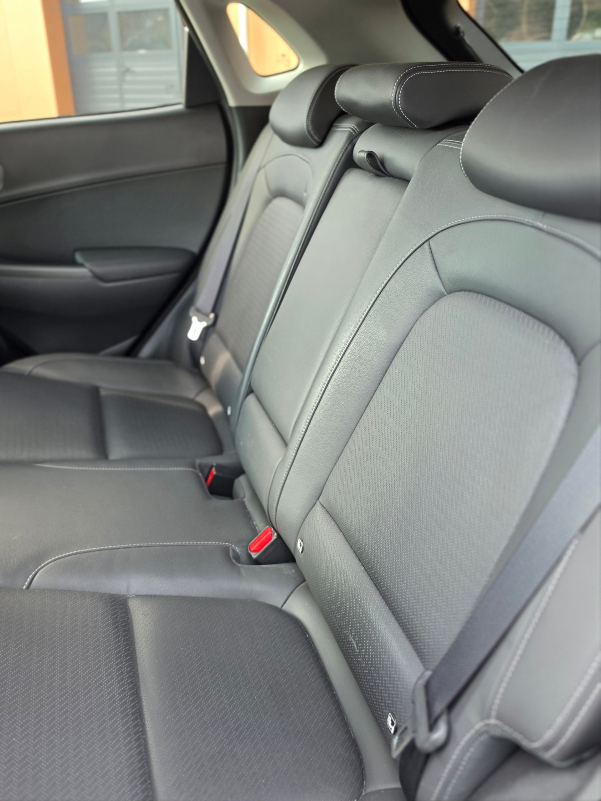 HYUNDAI Kona 1.6 CRDI Origo 4WD DCT-image-11