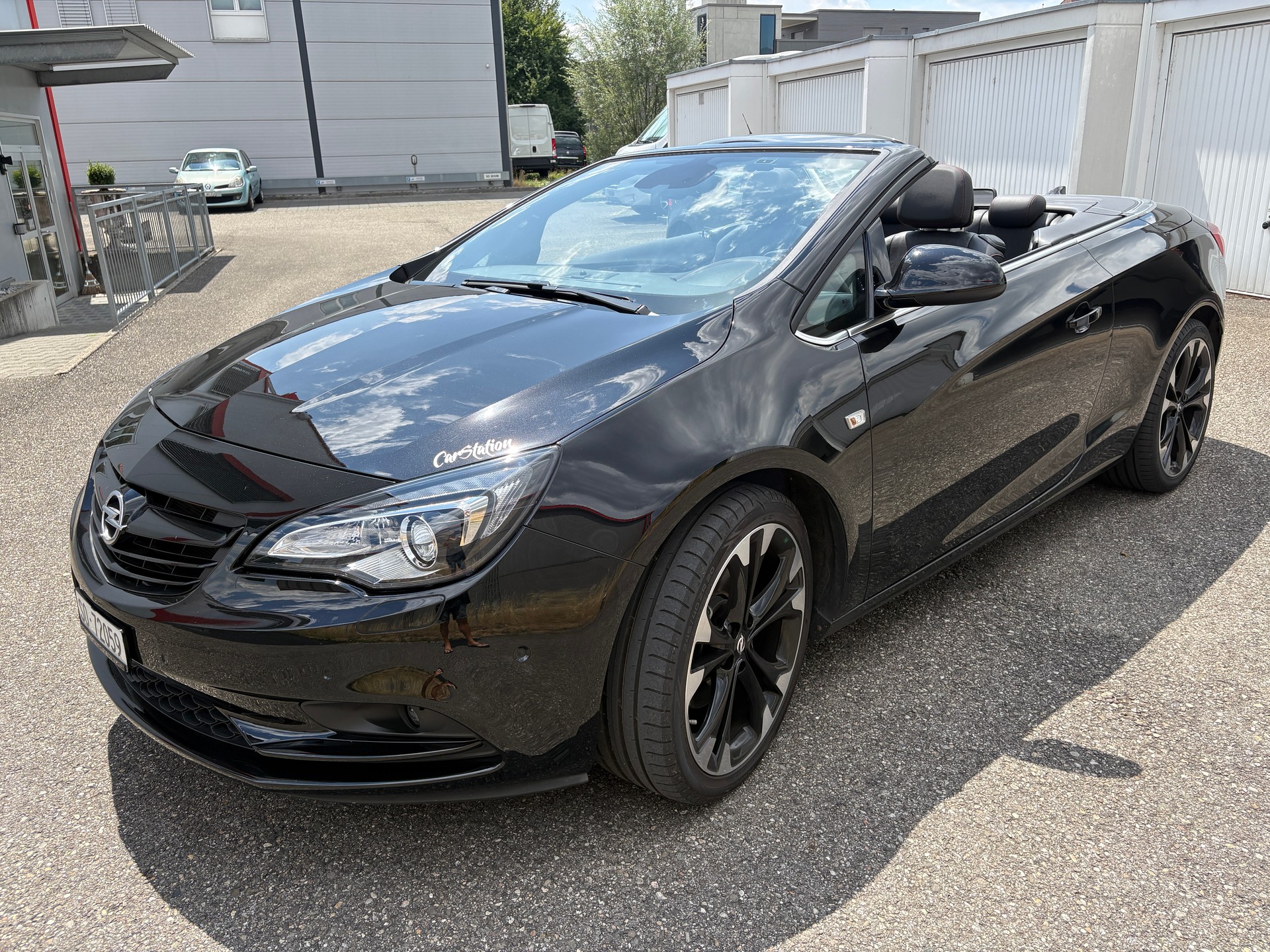 OPEL CASCADA-image-1