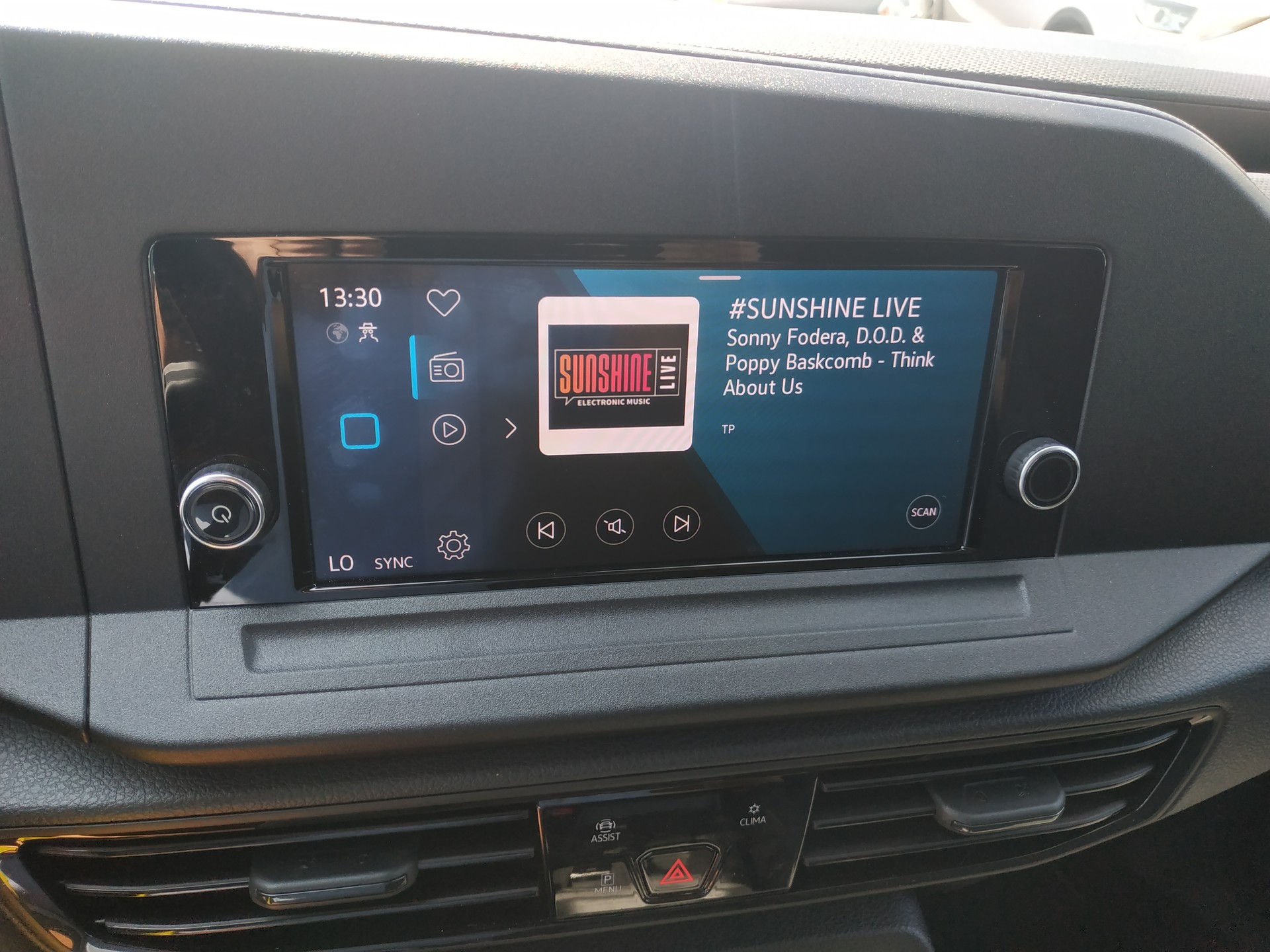 VW Caddy 2.0 TDI Liberty DSG Automat-image-17