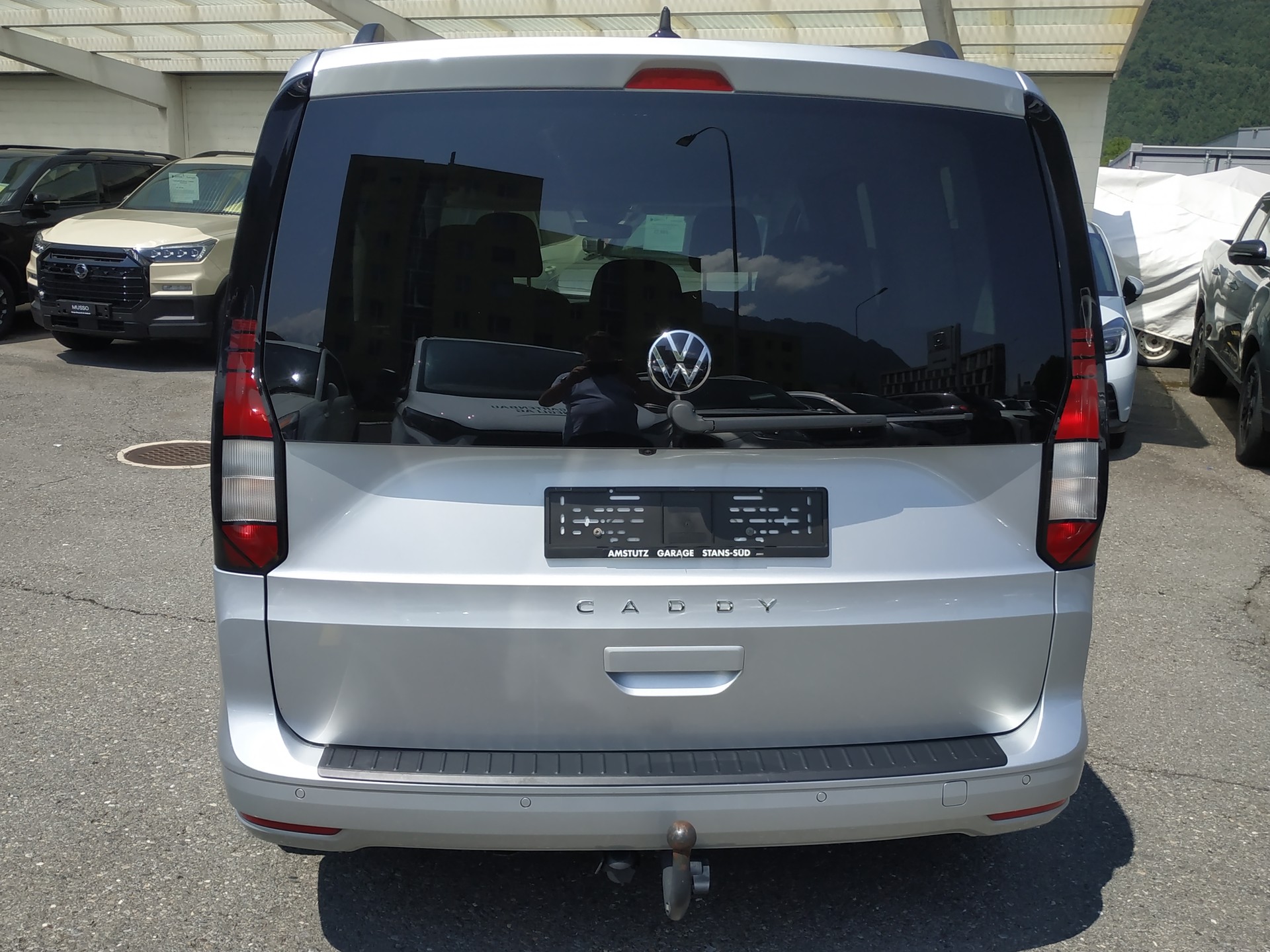 VW Caddy 2.0 TDI Liberty DSG Automat-image-9