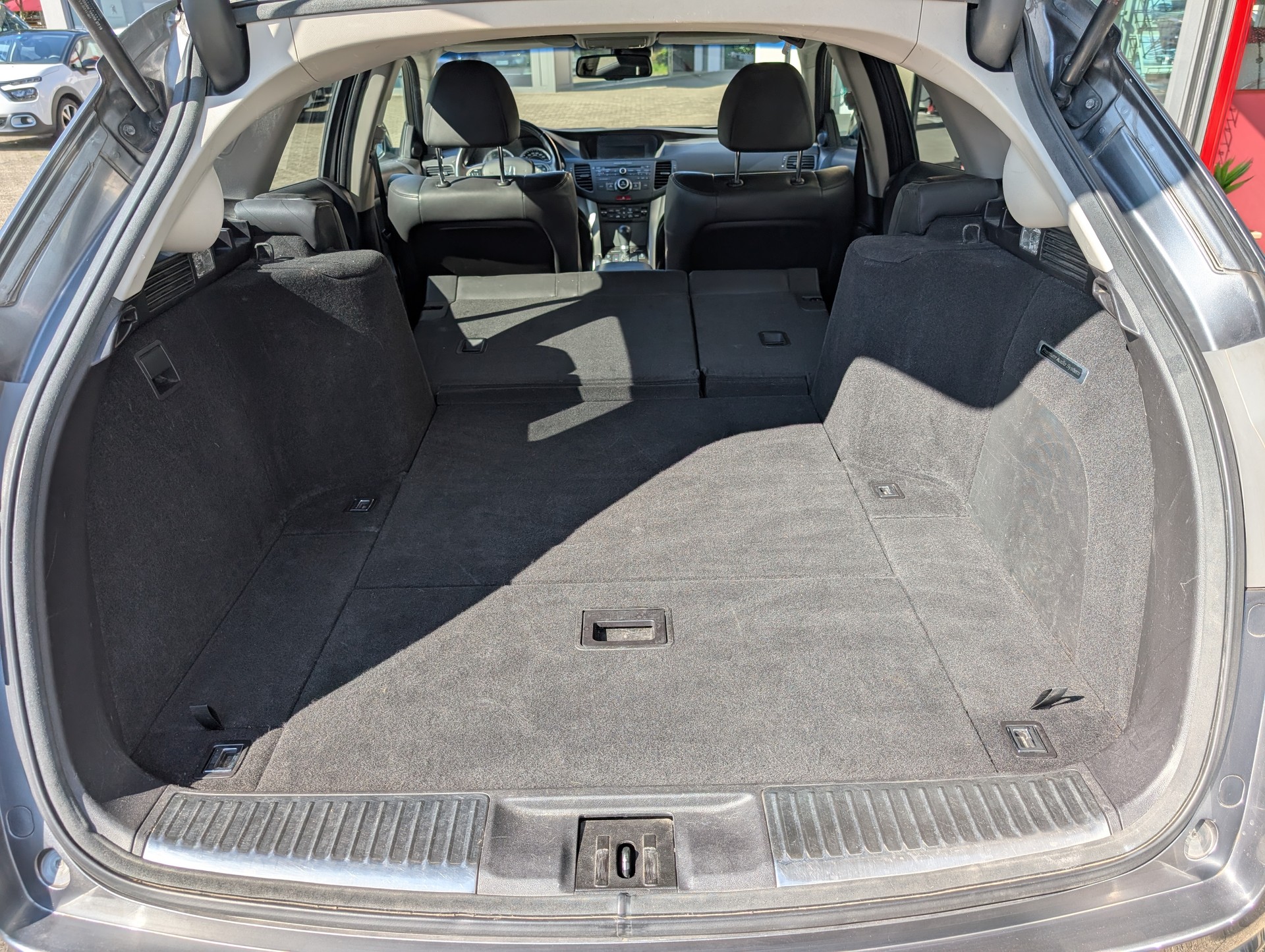 HONDA Accord Tourer 2.4i 16V Executive Automatic-image-8