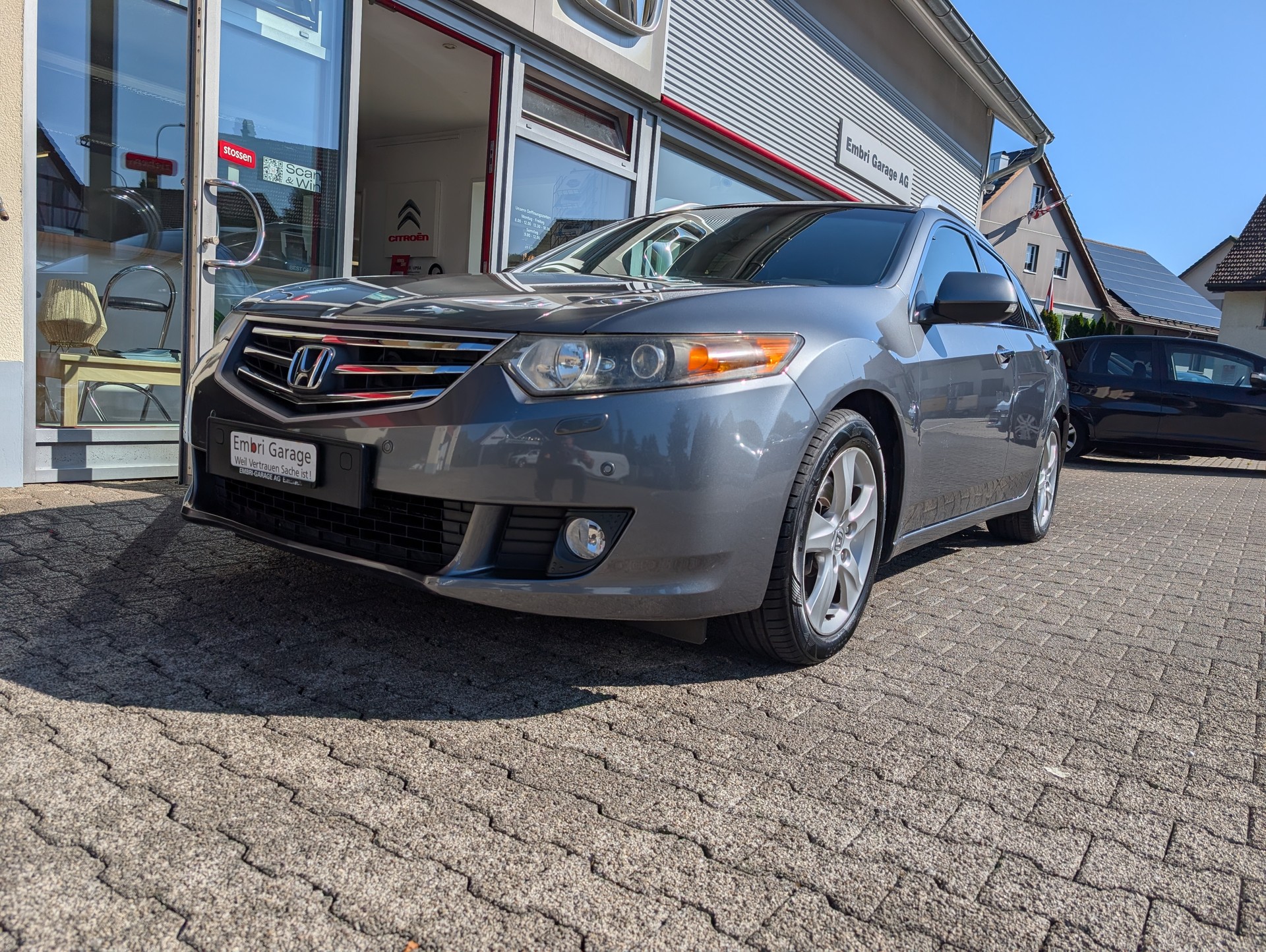 HONDA Accord Tourer 2.4i 16V Executive Automatic-image-2