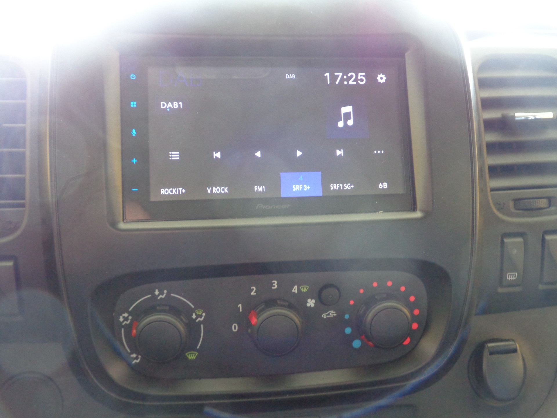 OPEL Vivaro 1.6 CDTI ecoFLEX 2.7t L1H1-image-14
