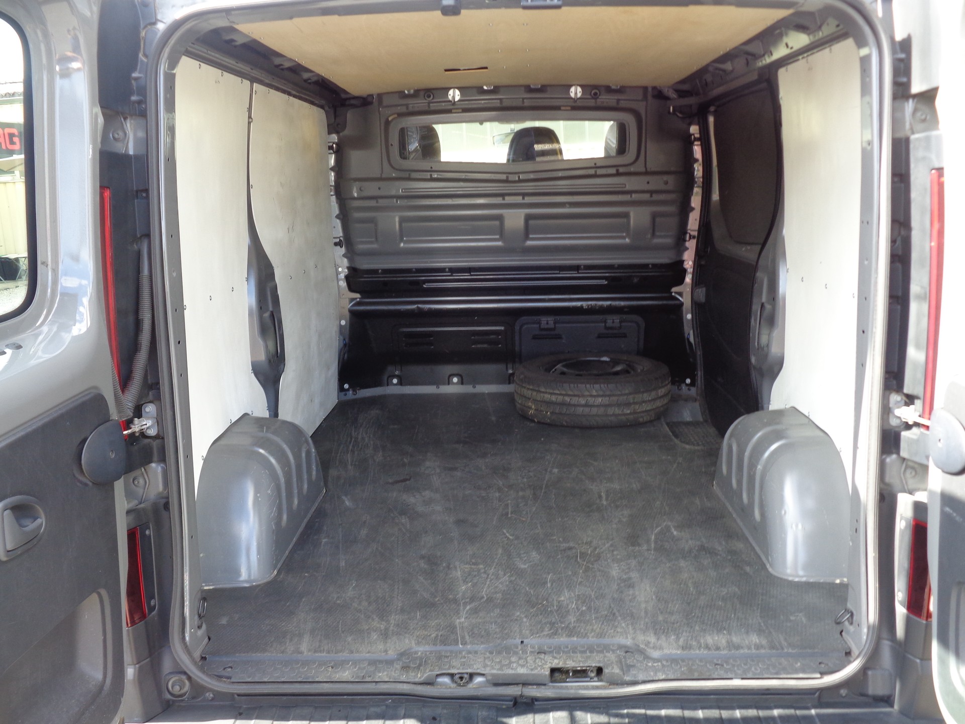 OPEL Vivaro 1.6 CDTI ecoFLEX 2.7t L1H1-image-7