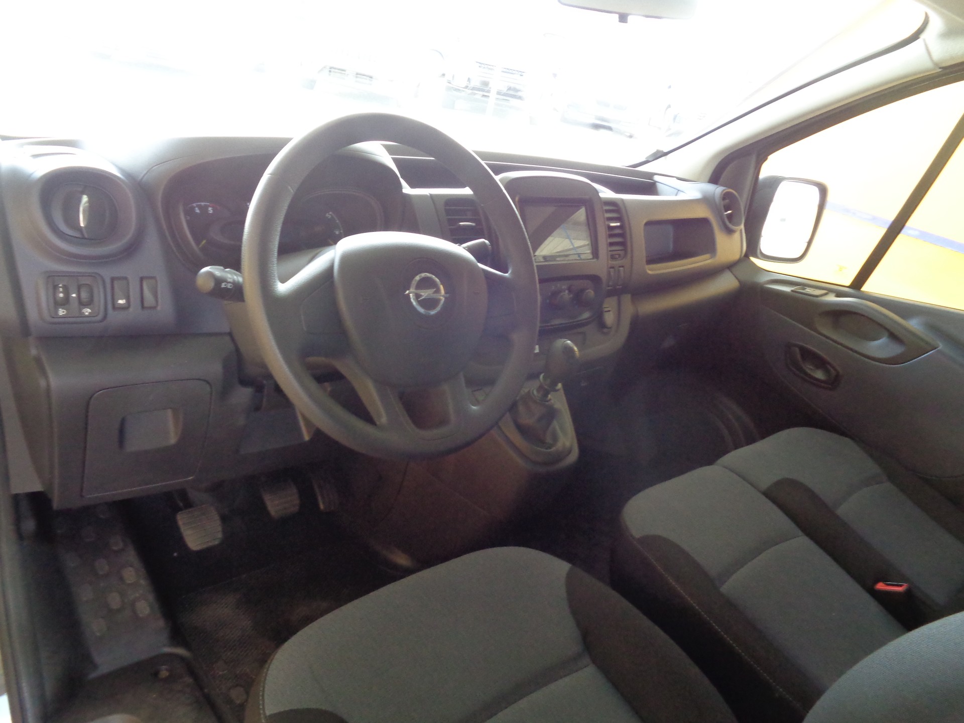 OPEL Vivaro 1.6 CDTI ecoFLEX 2.7t L1H1-image-12