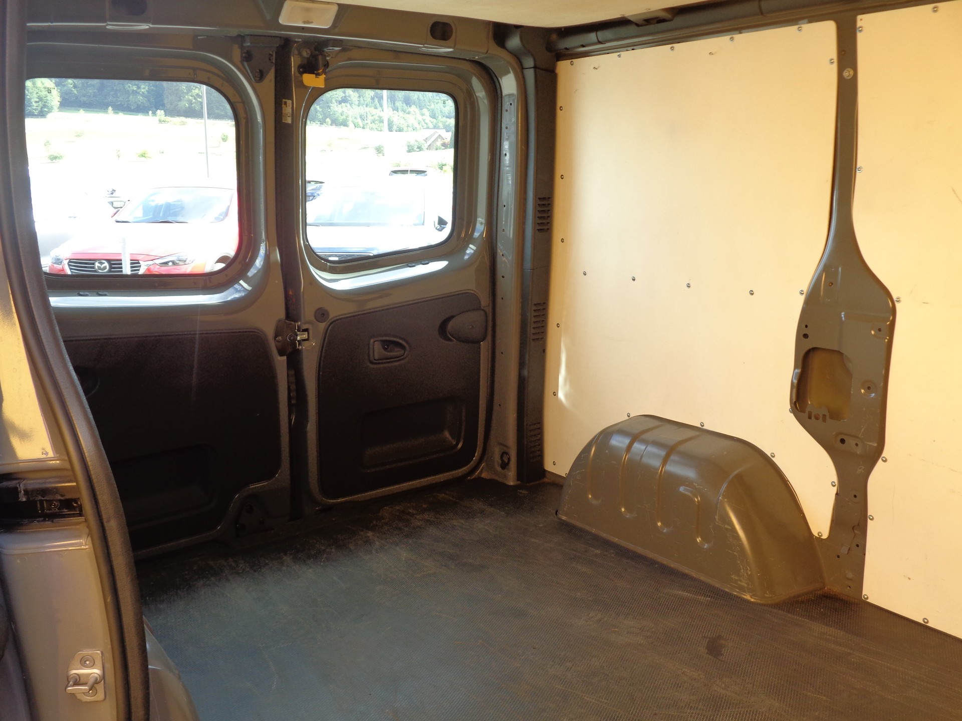 OPEL Vivaro 1.6 CDTI ecoFLEX 2.7t L1H1-image-10