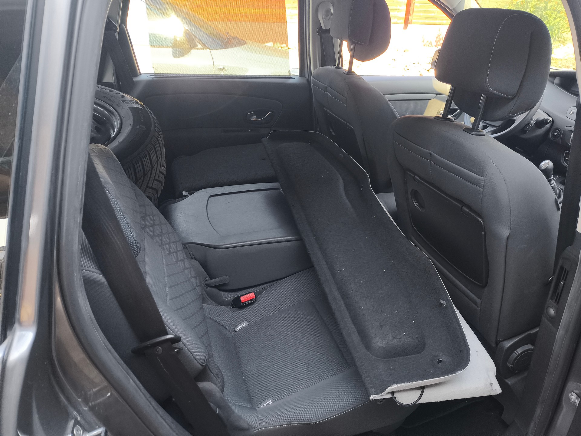 RENAULT Scénic 1.5 dCi Expression-image-8