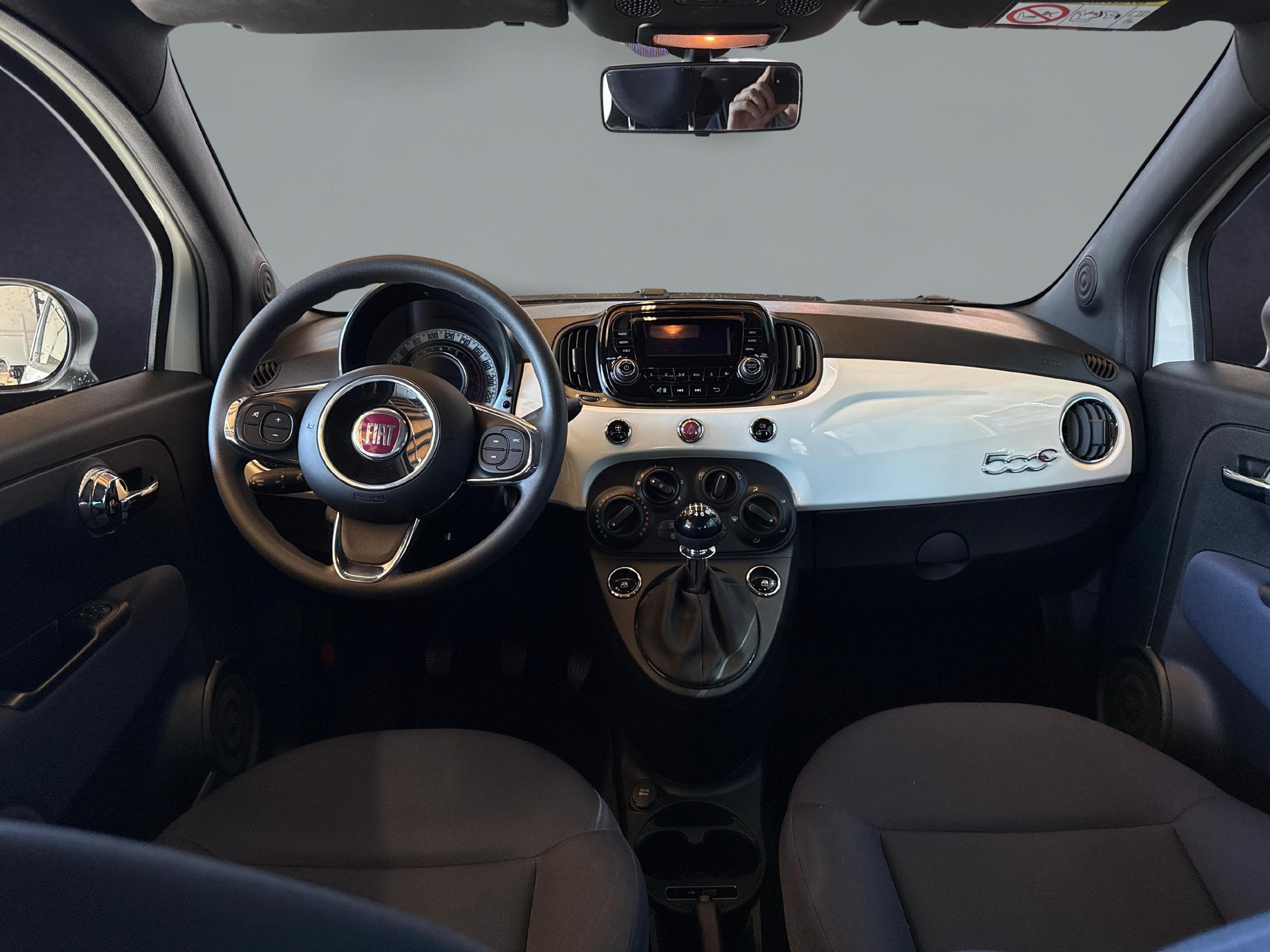 FIAT 500 C 1.0 Hybrid Cult-image-8