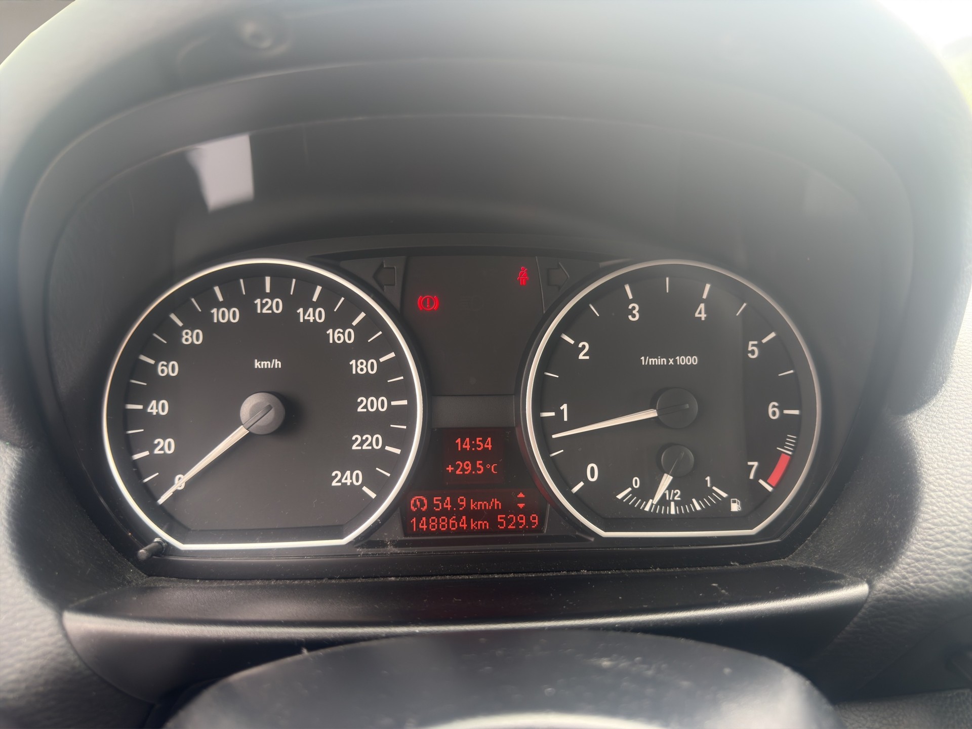 BMW 120i Coupé-image-9
