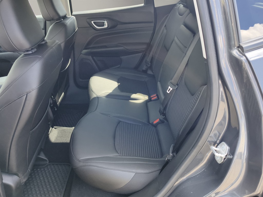 JEEP Compass 1.5 Turbo Limited-image-3