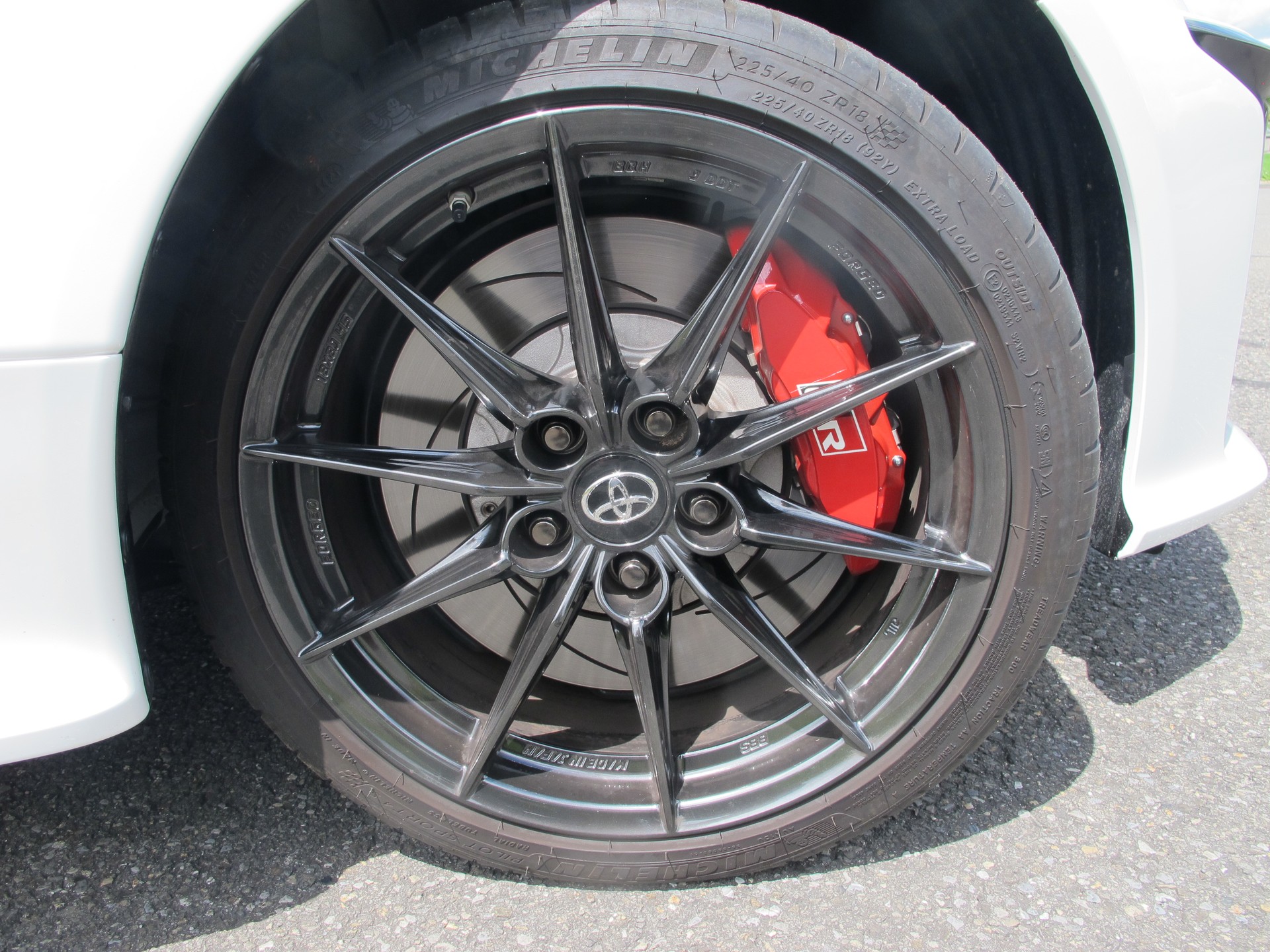 TOYOTA 1.6 Turbo Sport 4x4-image-3