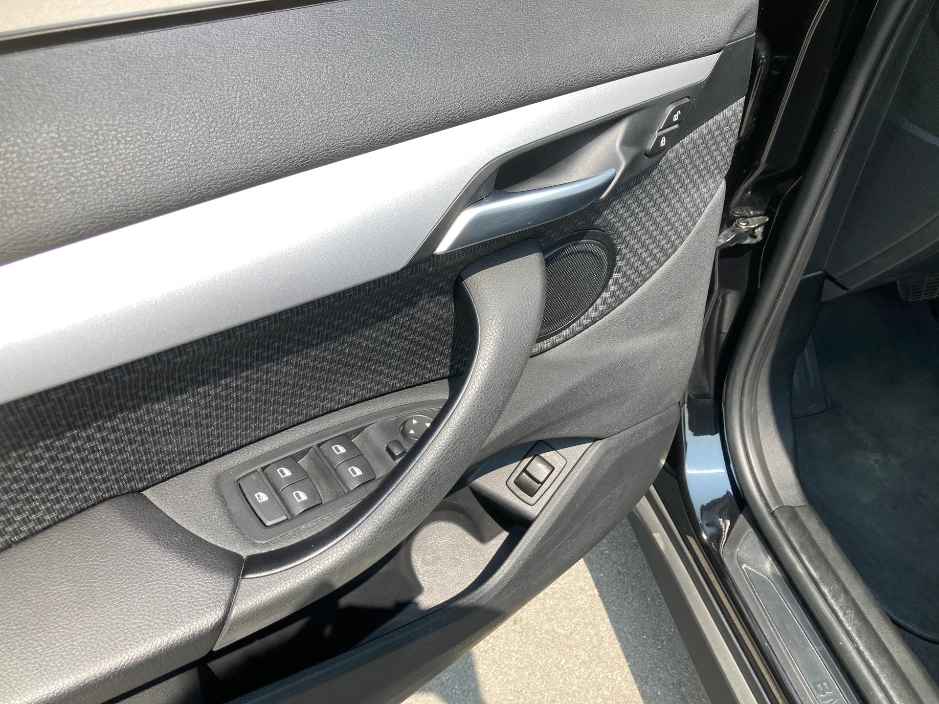 BMW X1 xDrive 18d Steptronic-image-9