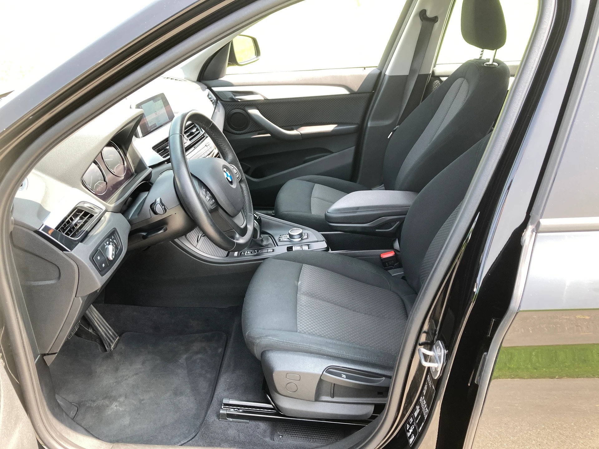 BMW X1 xDrive 18d Steptronic-image-8