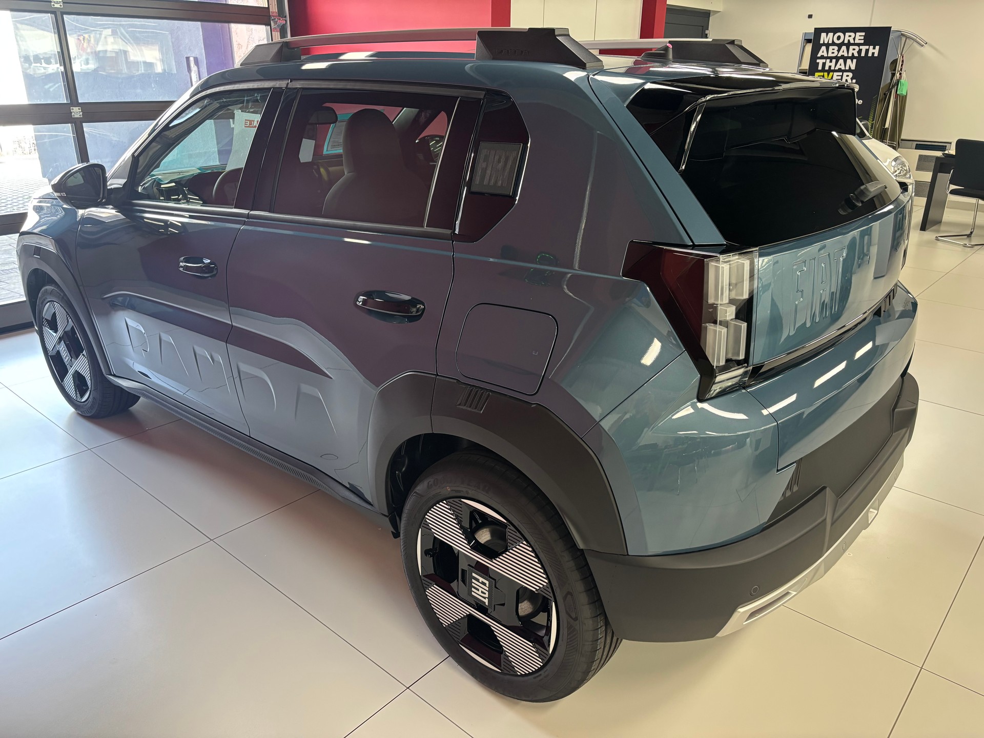 FIAT Grande Panda MHEV La Prima-image-1