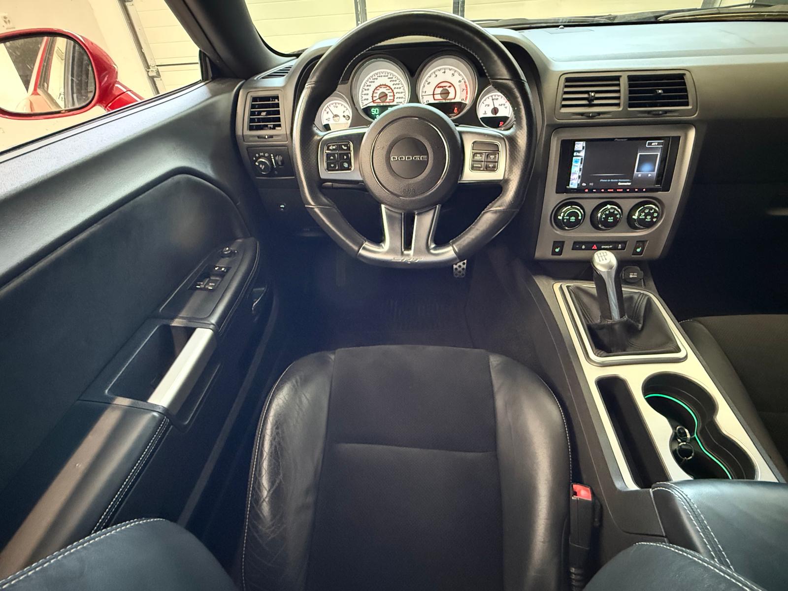 DODGE Challenger 392 SRT8 *toit ouvrant*-image-17