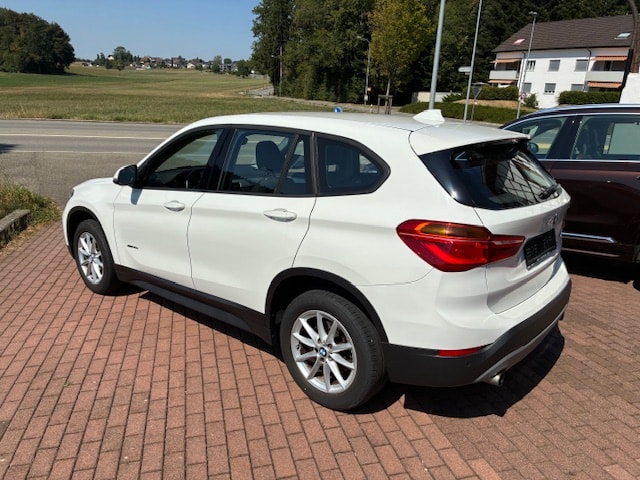 BMW X1 xDrive 20i xLine Steptronic-image-2