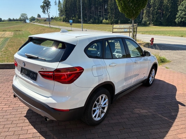 BMW X1 xDrive 20i xLine Steptronic-image-3