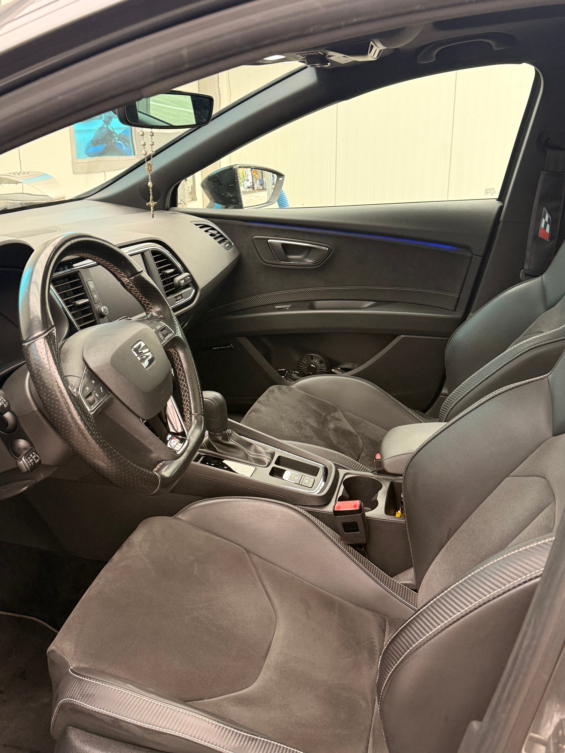 SEAT 2.0 TSI 300 Cupra 4Drive DSG-image-1