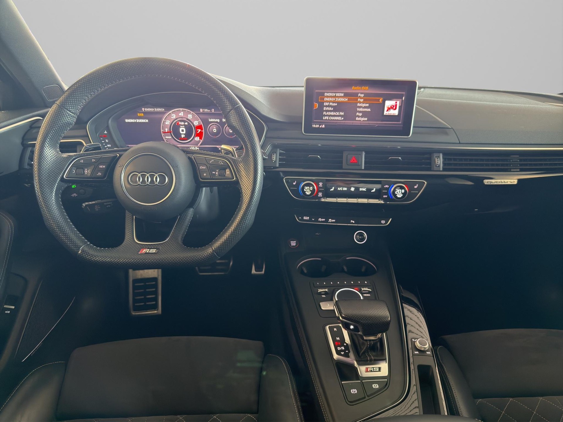 AUDI RS4 Avant 2.9 V6 TFSI quattro T-Tronic-image-12