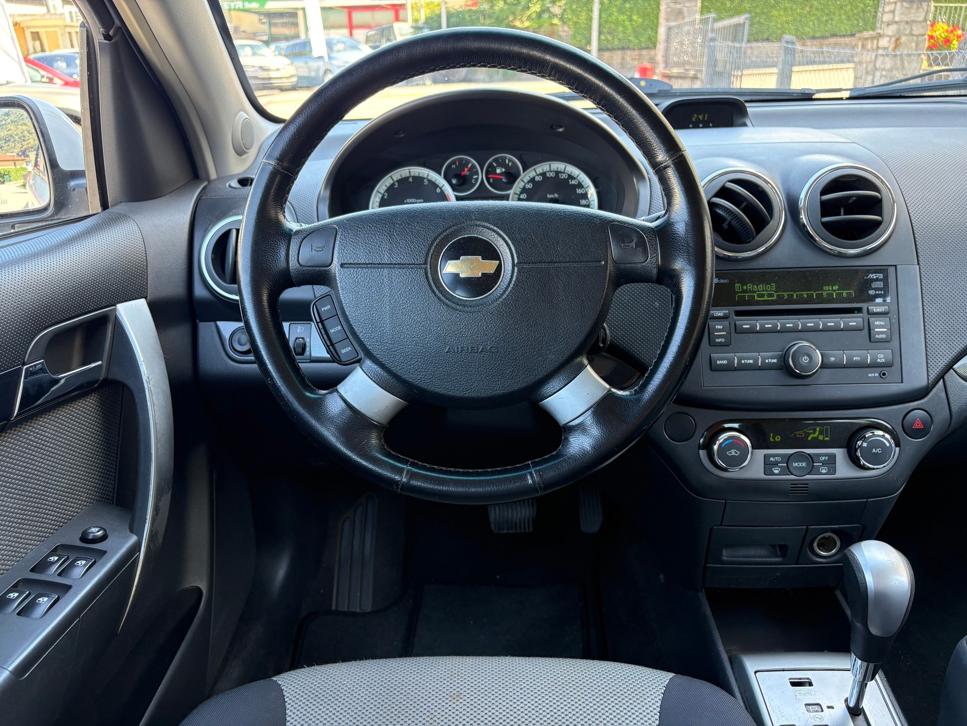 CHEVROLET Aveo 1.4 LT Automatic-image-9