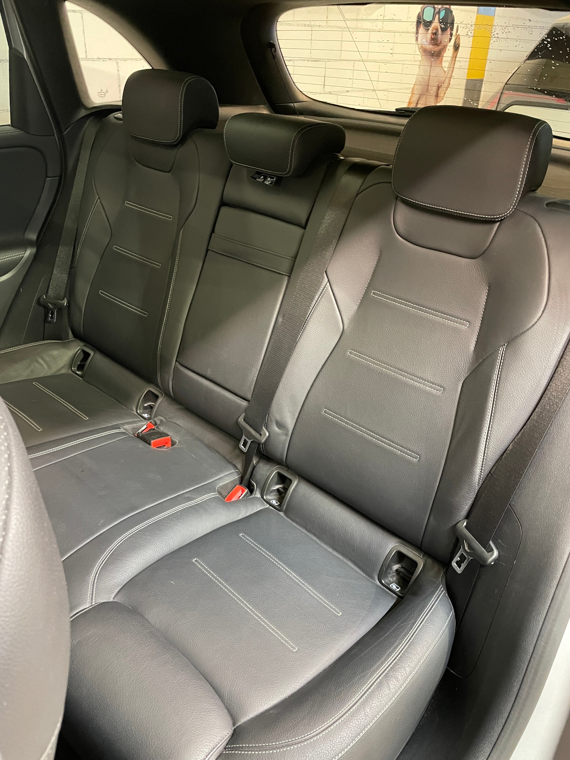 MERCEDES-BENZ B 250 4Matic AMG Line-image-12