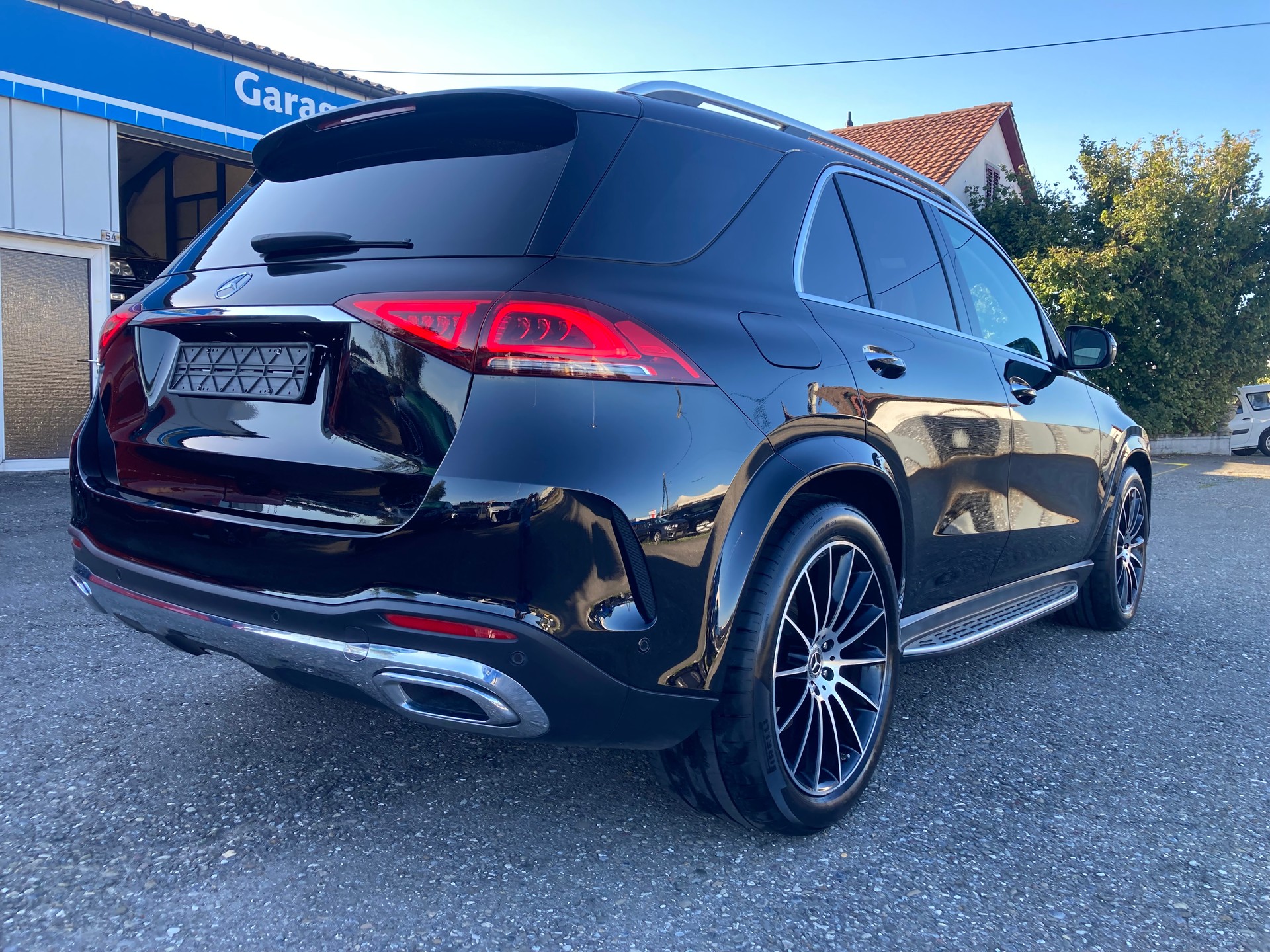 MERCEDES-BENZ GLE 300 d 4Matic AMG Line 9G-Tronic-image-5