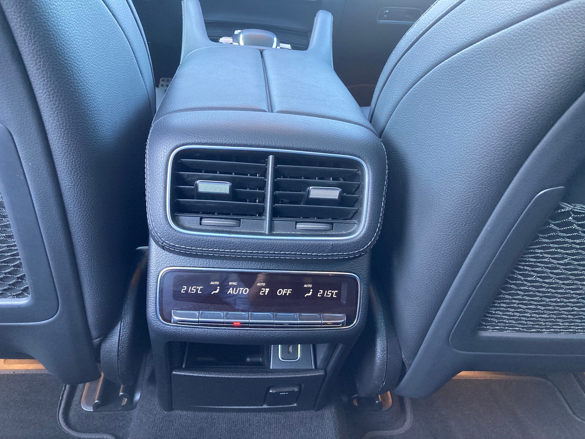 MERCEDES-BENZ GLE 300 d 4Matic AMG Line 9G-Tronic-image-15