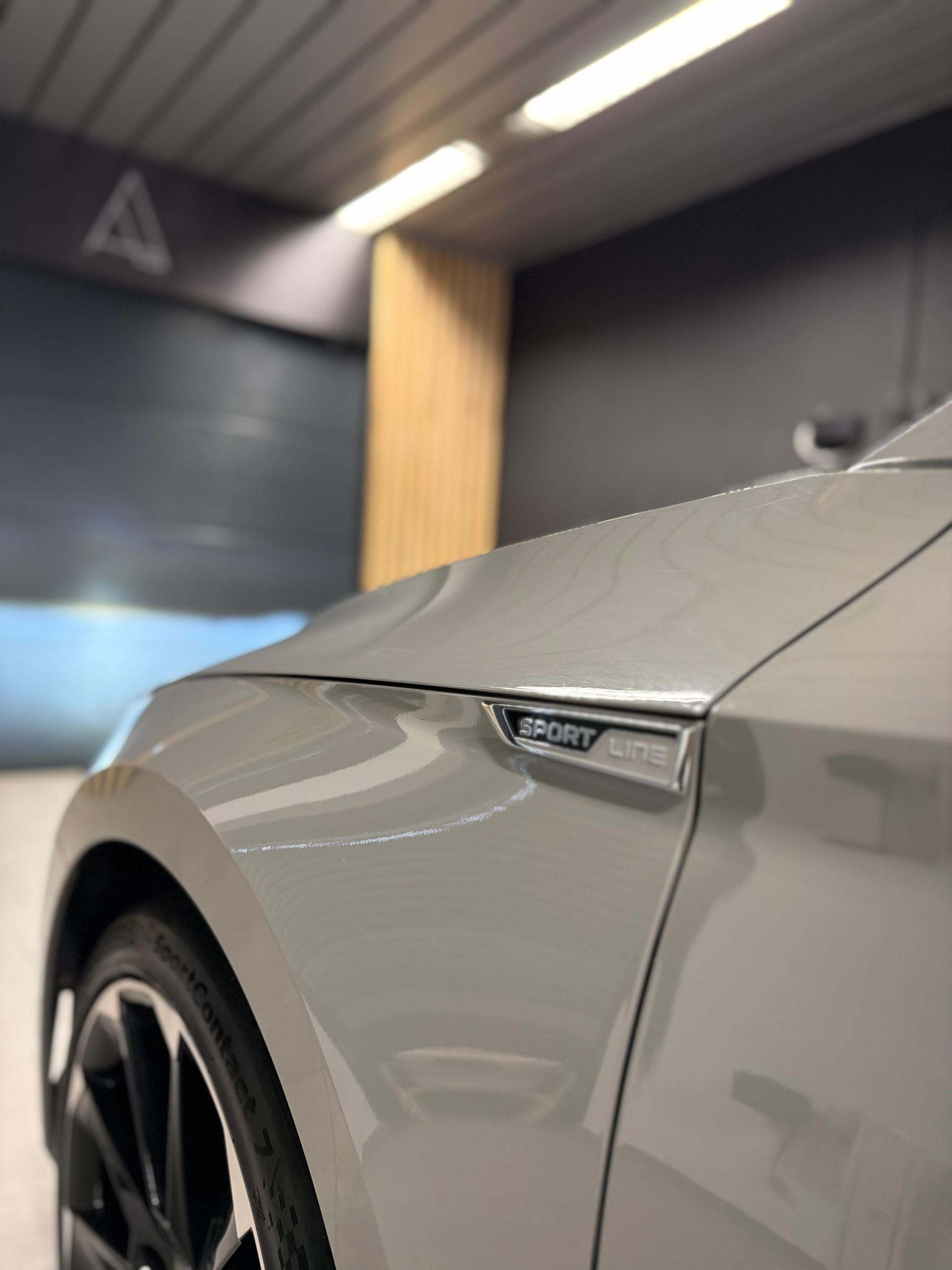 SKODA Superb Combi 2.0 TDi SportLine 4x4 DSG-image-23