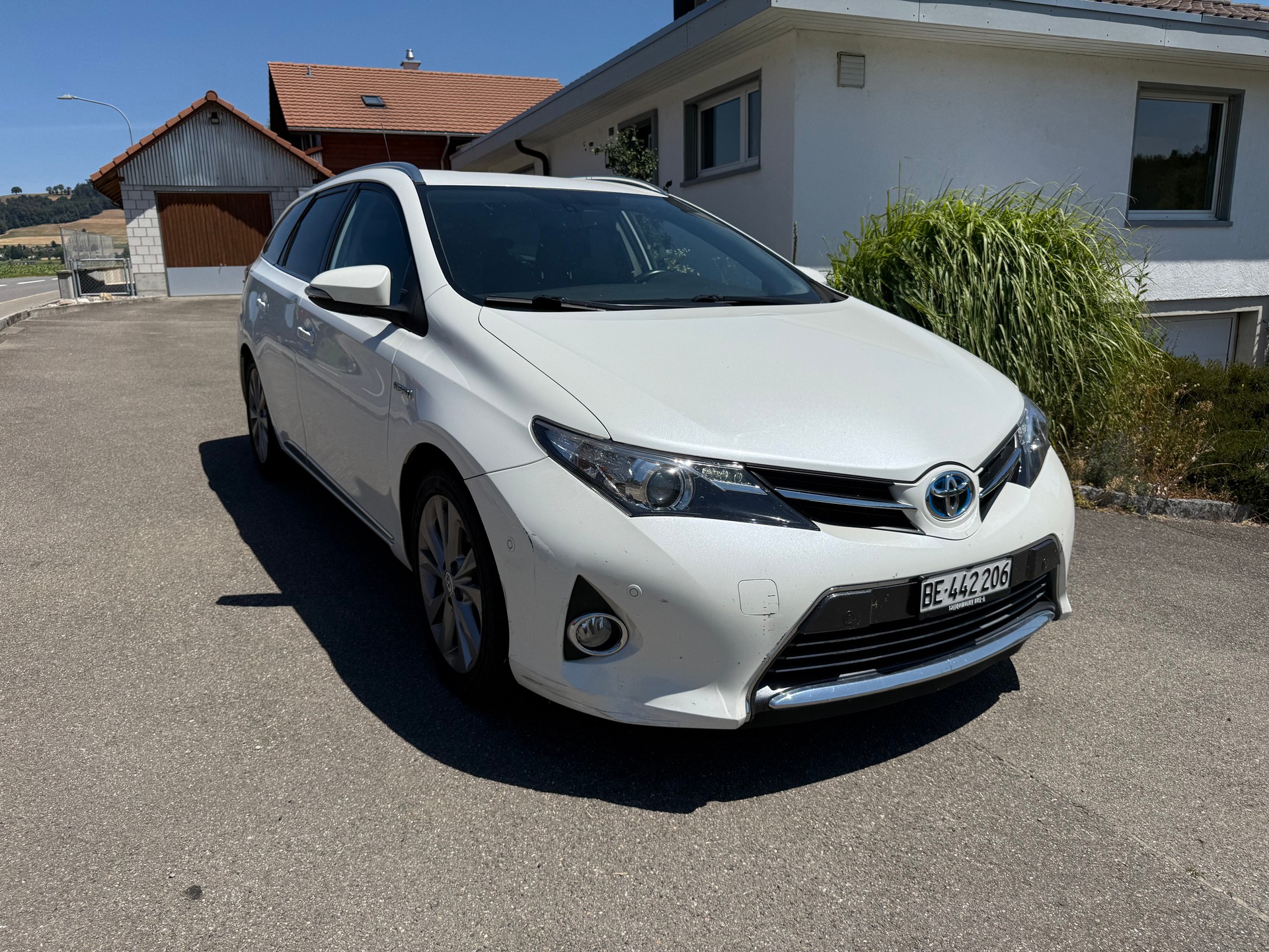 TOYOTA 1.8 HSD Sol-image-0