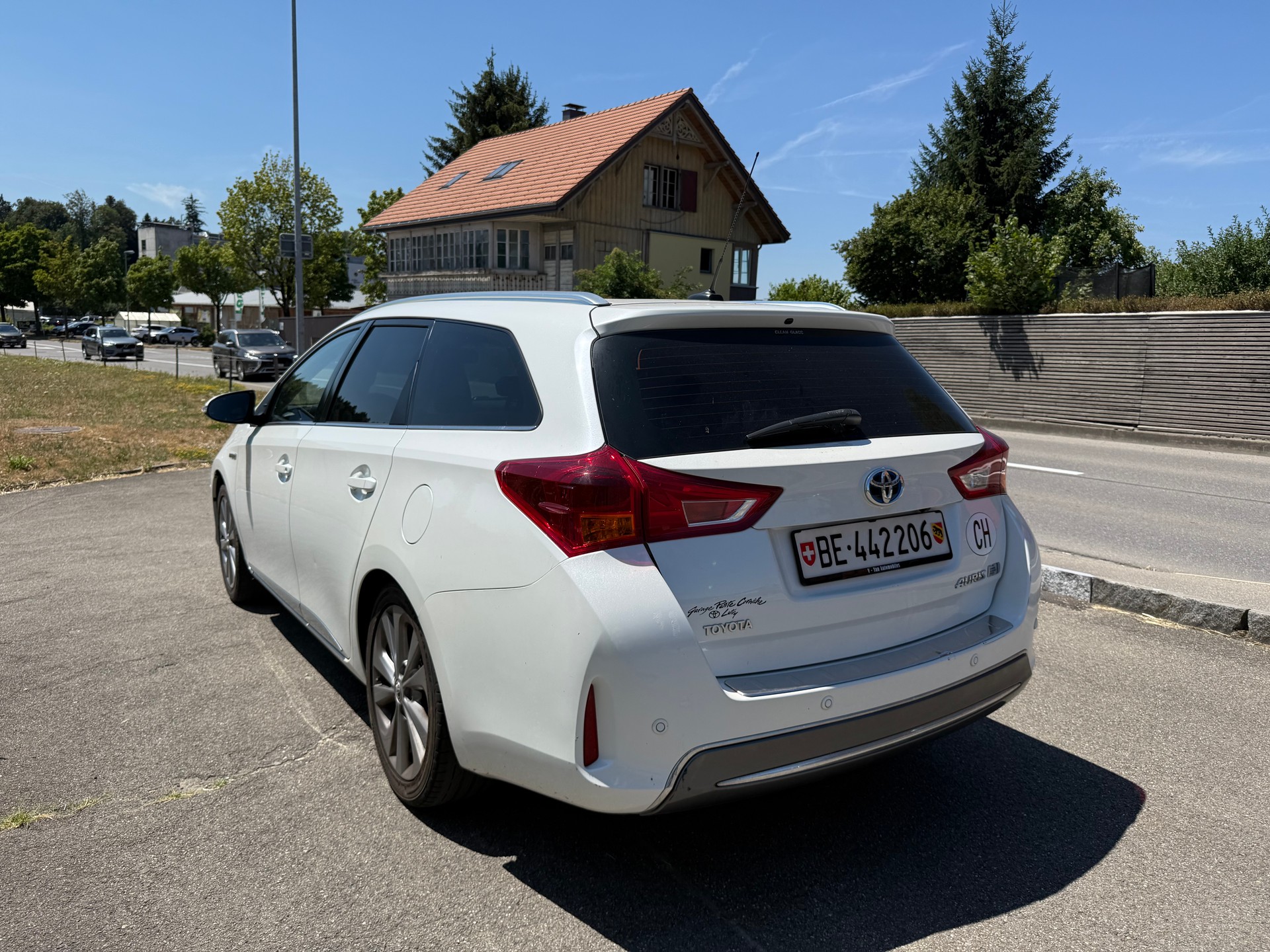 TOYOTA 1.8 HSD Sol-image-2