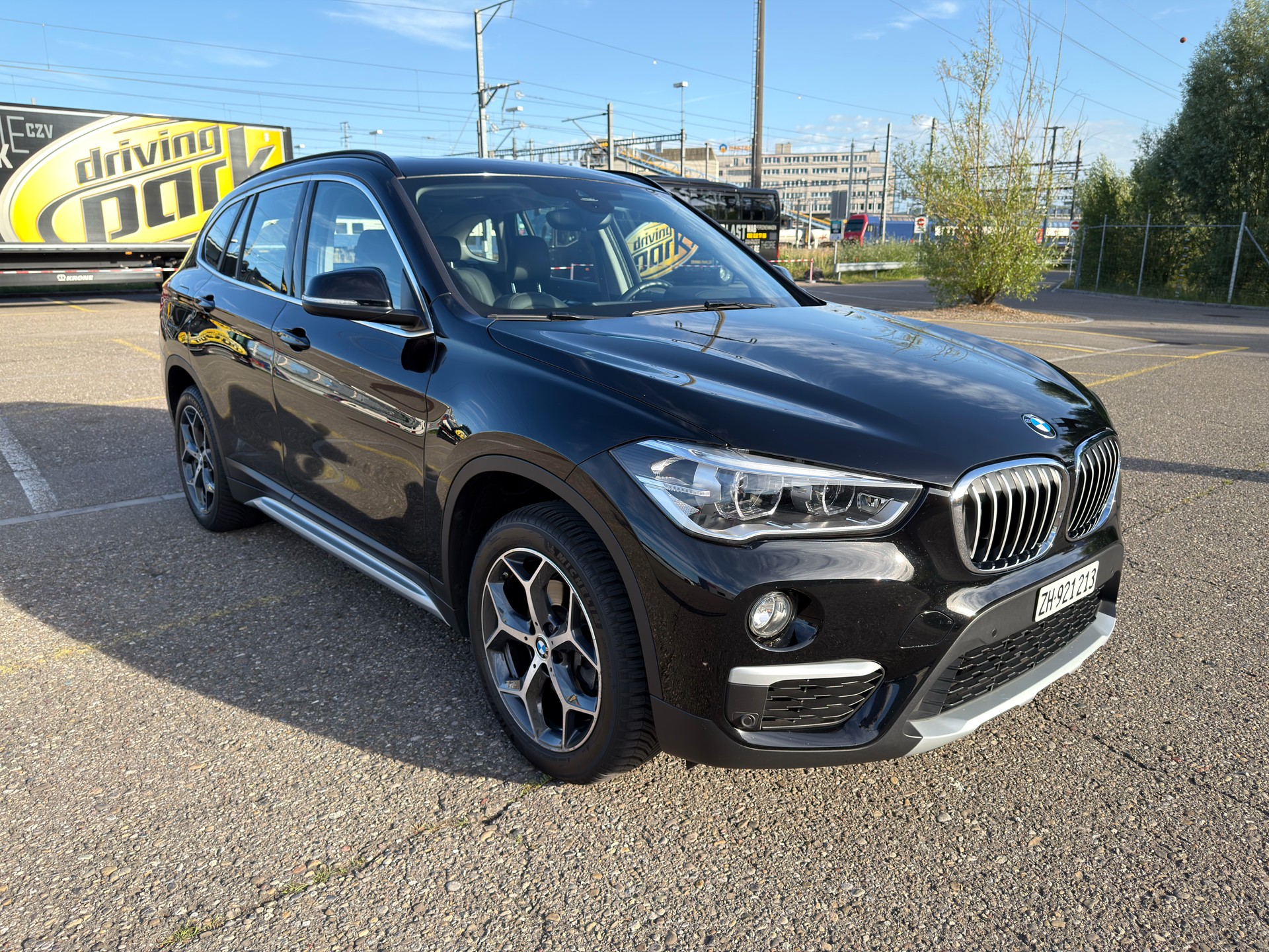 BMW 18i sDrive-image-0