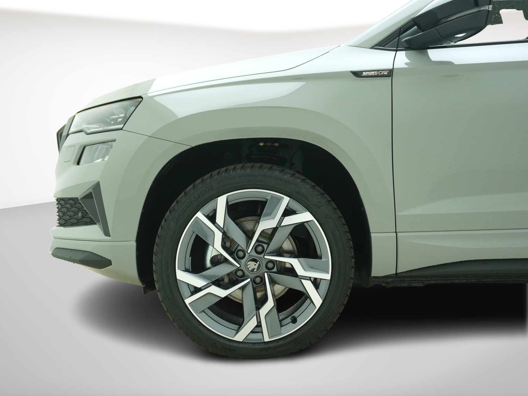 SKODA Karoq 1.5 TSI SportLine DSG-image-9