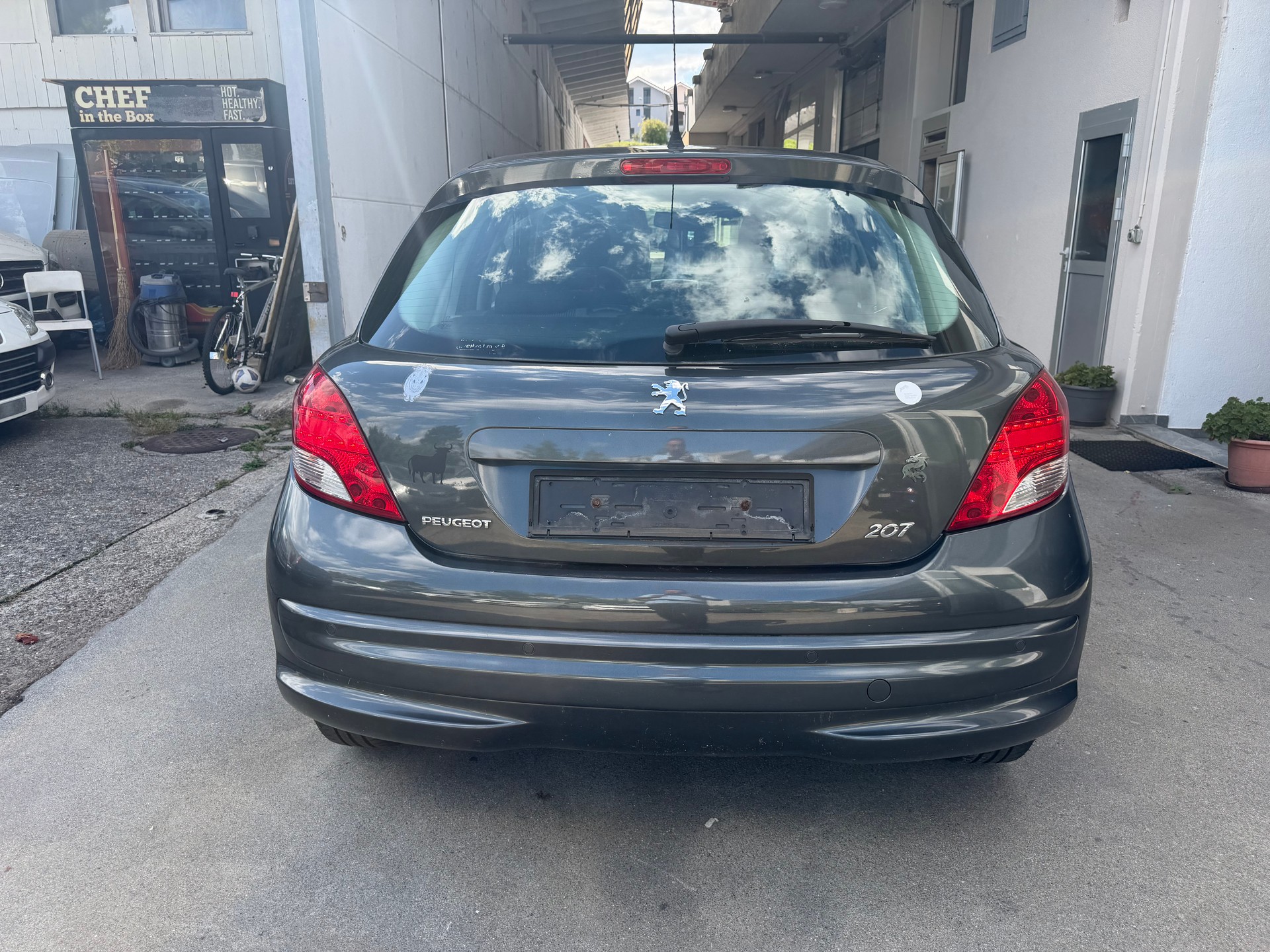 PEUGEOT 207 1.4 16V Trendy Clim-image-4