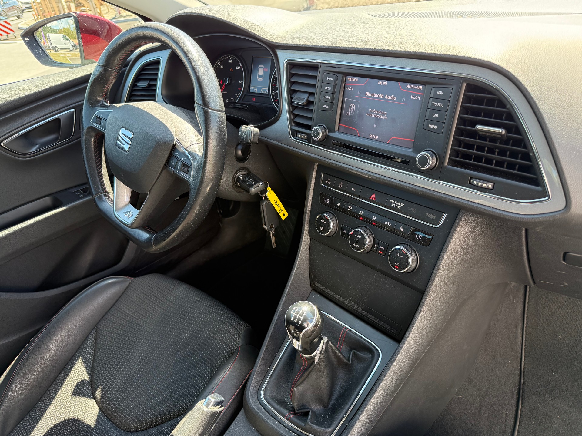 SEAT Leon SC 2.0 TDI FR-image-8